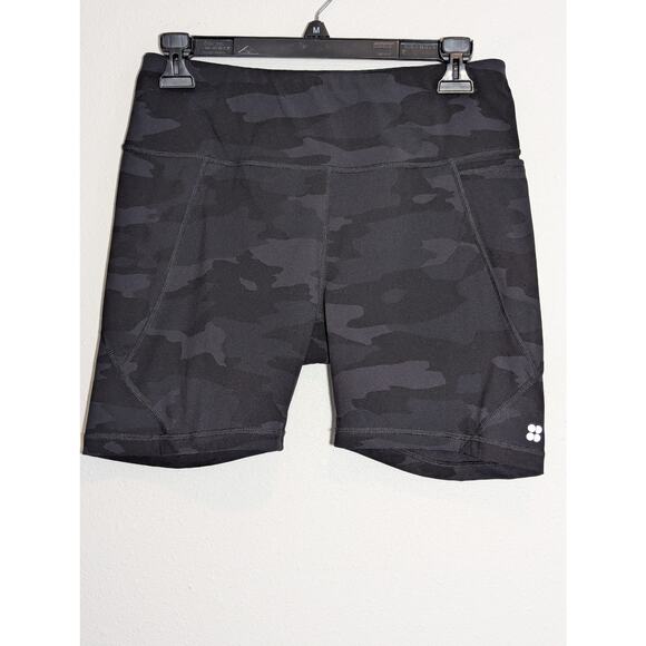 Sweaty Betty Power 6 inch Black Camo Shorts Zipper Front Size 8-10 - Picture 1 of 5